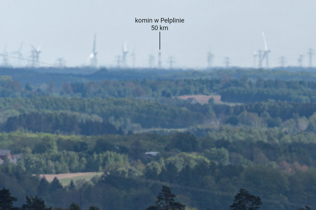 Zbliżenie na komin byłej cukrowni w Pelplinie
